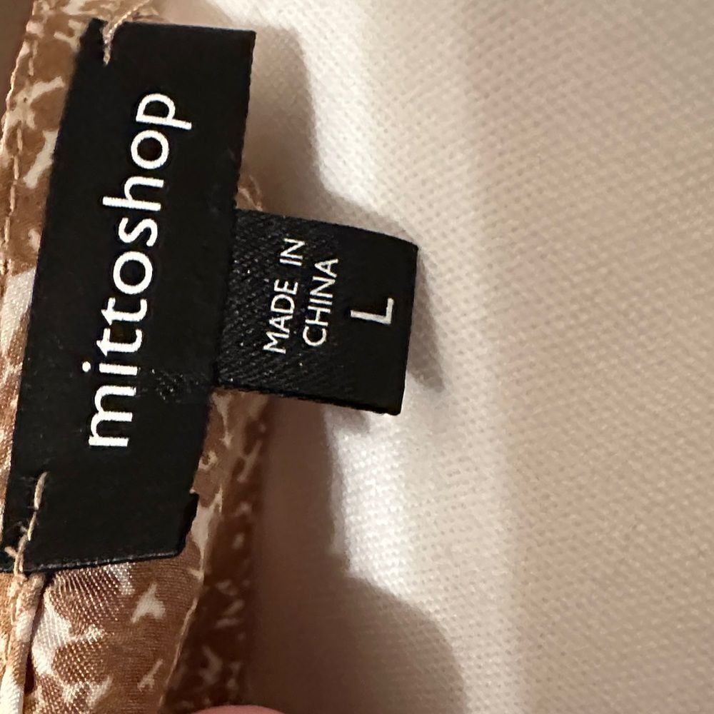 Mittoshop Button-Up Blouse Size large Like new - Picture 8 of 16